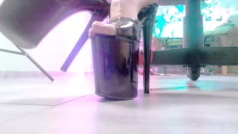 Monika online show from December 2025 10:55:01 AM