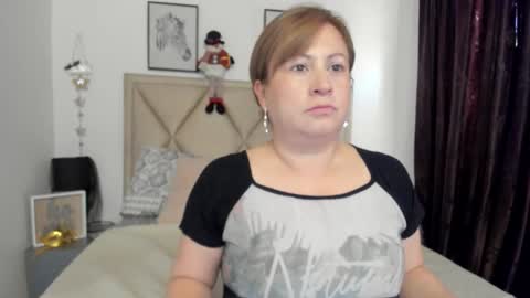 Mony online show from December 2025 12:32:01 PM