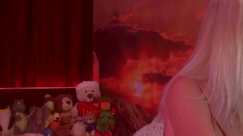 Monika    online show from January 2025 02:45:02 AM