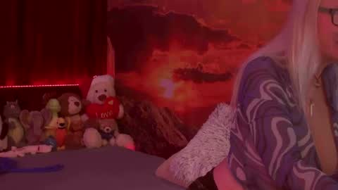 Monika    online show from February 2025 07:38:02 AM