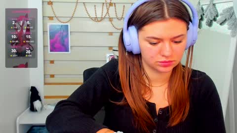 Monika online show from December 2024 01:49:02 PM