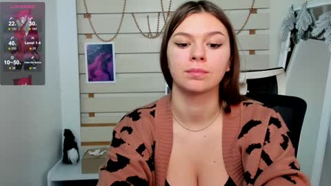 Monika online show from January 2025 07:57:01 AM