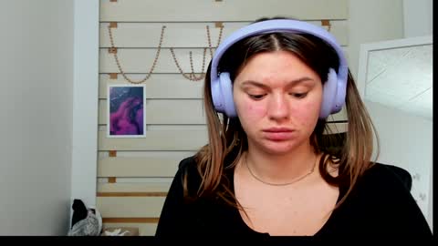 Monika online show from January 2025 03:18:02 PM