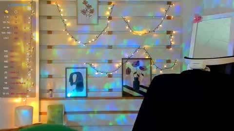 Monika online show from October 2025 04:59:01 PM