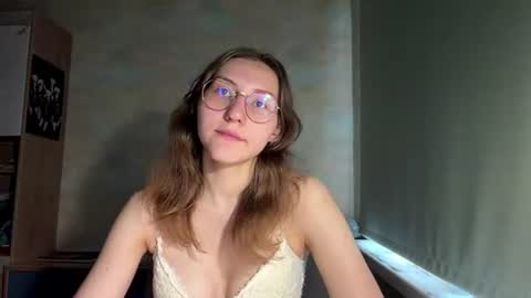 Snapshot of monikakotts chatting on June 2026 01:34:02 PM Mia online show from June 2026 01:34:02 PM