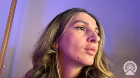 Snapshot of monikate_ chatting on February 2025 05:20:02 PM Himy name Kateim pvt model with hairy pussy online show from February 2025 05:20:02 PM