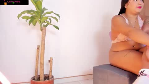 Snapshot of monikk__harrison chatting on October 2025 10:25:01 AM monikk__harrison online show from October 2025 10:25:01 AM