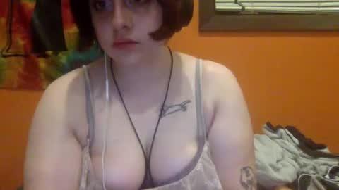 moniqueisalovergirl online show from May 2026 02:18:01 AM