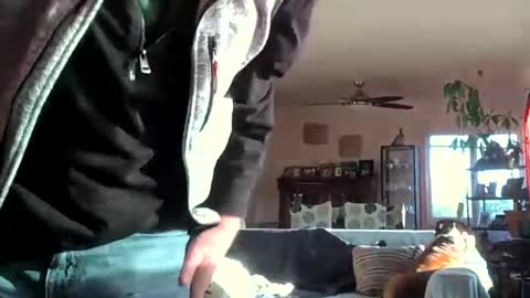 Snapshot of monkeedance chatting on December 2024 11:47:01 PM Monkee Dance online show from December 2024 11:47:01 PM