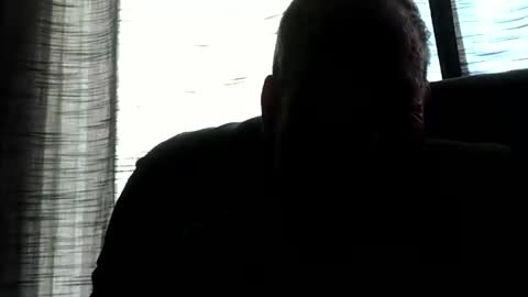 Snapshot of monkeedance chatting on December 2024 08:05:02 PM Monkee Dance online show from December 2024 08:05:02 PM