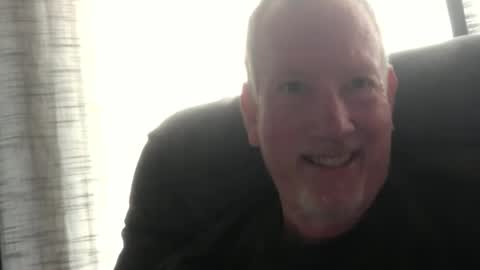 Snapshot of monkeedance chatting on December 2024 05:44:01 PM Monkee Dance online show from December 2024 05:44:01 PM