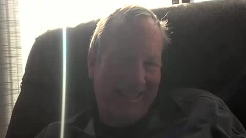 Snapshot of monkeedance chatting on January 2025 10:23:01 PM Monkee Dance online show from January 2025 10:23:01 PM