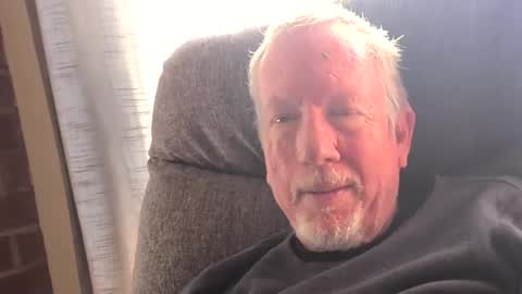 Snapshot of monkeedance chatting on February 2025 09:39:01 PM Monkee Dance online show from February 2025 09:39:01 PM