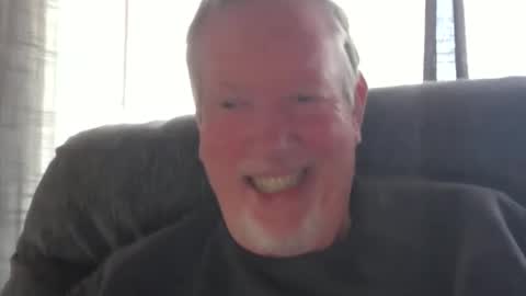 Snapshot of monkeedance chatting on February 2025 03:20:02 PM Monkee Dance online show from February 2025 03:20:02 PM