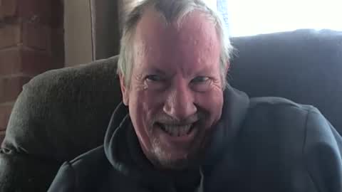 Snapshot of monkeedance chatting on November 2025 07:29:01 PM Monkee Dance online show from November 2025 07:29:01 PM