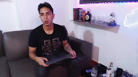 simon dice online show from February 2025 05:45:01 PM