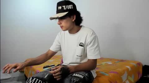 monky_0002 online show from May 2026 09:20:02 PM