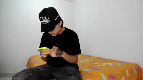 monky_0002 online show from May 2026 03:00:01 PM