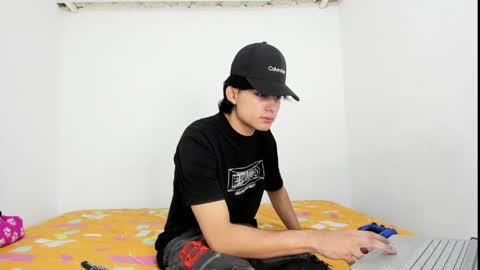 monky_0002 online show from May 2026 04:25:02 PM