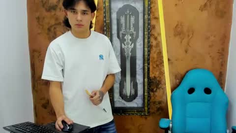 monky_0002 online show from July 2026 03:33:02 AM