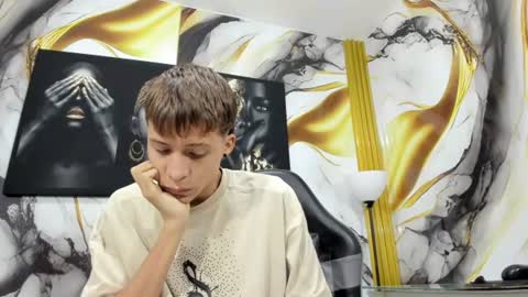 mono_blonde online show from June 2026 11:41:02 AM