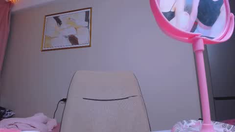 Mon online show from December 2025 08:57:01 PM