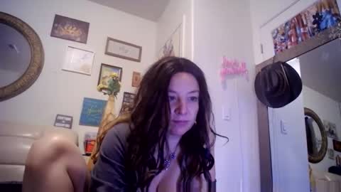 Snapshot of monroelovesyou chatting on November 2025 03:34:02 PM Monroe online show from November 2025 03:34:02 PM