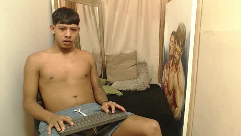 Snapshot of monsoon_the_best chatting on November 2025 04:11:01 AM monsoon_the_best online show from November 2025 04:11:01 AM