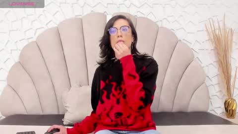 Linda Darling online show from December 2024 07:18:01 PM