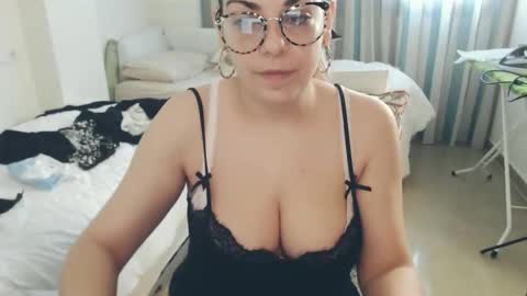 Monse online show from April 2026 07:42:02 AM