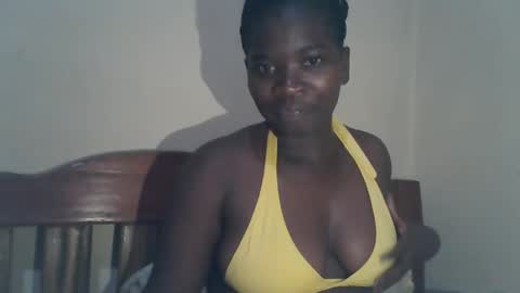 Snapshot of moo_baby chatting on May 2026 09:20:02 PM moo_baby online show from May 2026 09:20:02 PM