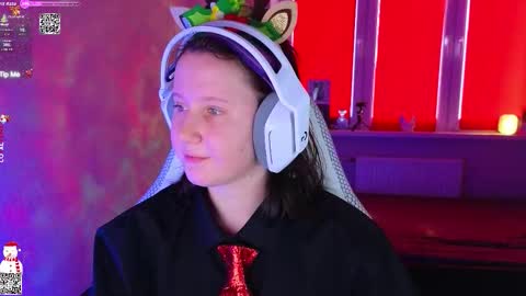 Lola online show from December 2025 08:52:01 AM