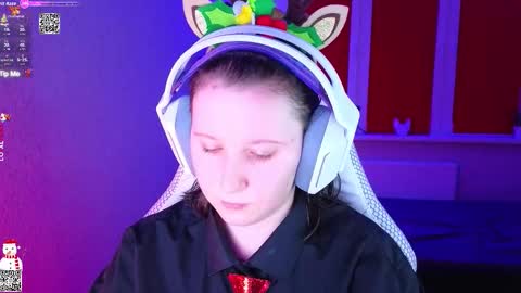 Lola online show from December 2025 03:40:02 PM