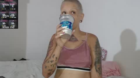 Luna online show from January 2025 04:38:01 PM