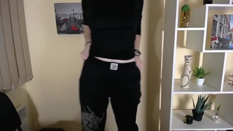 Diana online show from December 2024 12:59:02 PM