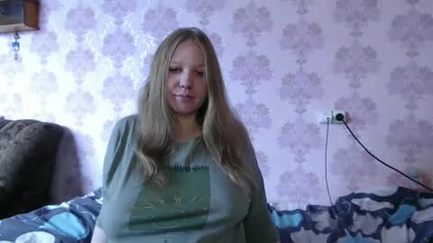 moon_linght000 online show from May 2026 04:20:01 AM
