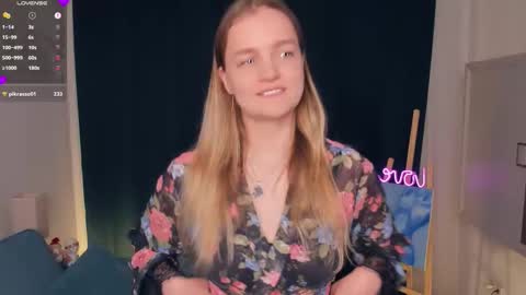 Snapshot of moon_puzzles chatting on February 2026 08:24:02 PM moon_puzzles online show from February 2026 08:24:02 PM