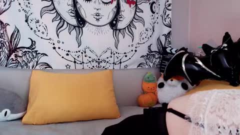 Snapshot of moon_rabbitt chatting on October 2025 08:04:02 AM Alice online show from October 2025 08:04:02 AM
