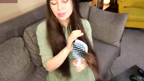 Snapshot of moon_sonata chatting on November 2025 10:52:02 PM Kate Moon online show from November 2025 10:52:02 PM