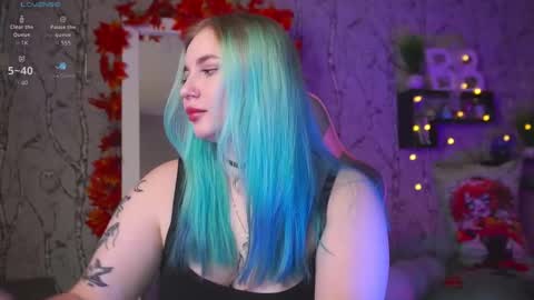Snapshot of moon_valkyriie chatting on September 2025 09:11:02 AM Emilia online show from September 2025 09:11:02 AM
