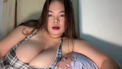 Snapshot of moona_luna21 chatting on November 2025 05:25:02 PM moona_luna21 online show from November 2025 05:25:02 PM