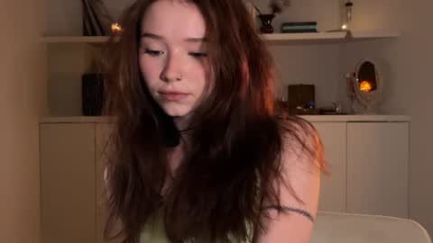 Snapshot of moonfaced_ chatting on July 2026 07:20:01 PM Ann online show from July 2026 07:20:01 PM