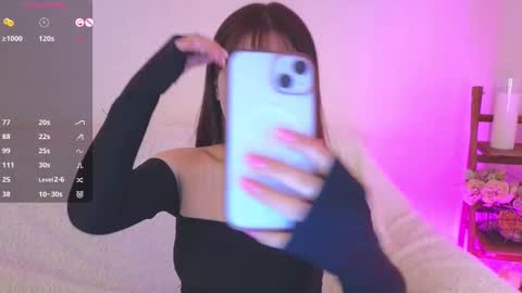 Snapshot of moonlight8_ chatting on February 2025 10:14:01 AM LANA online show from February 2025 10:14:01 AM