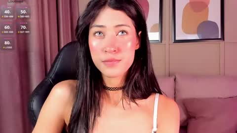 Snapshot of moonlight_brat chatting on May 2026 09:15:01 AM Ivy online show from May 2026 09:15:01 AM