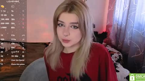 Snapshot of moonlight_grace chatting on March 2026 11:05:02 AM Im Grace 3 online show from March 2026 11:05:02 AM