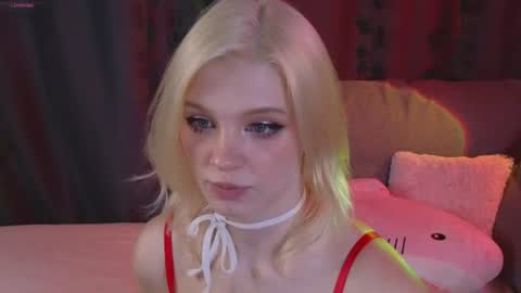 Mia   online show from July 2026 07:22:02 PM