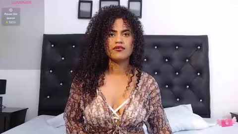 moonshadow_8 online show from November 2025 11:04:01 PM