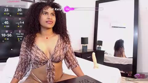 moonshadow_8 online show from December 2025 11:46:01 PM