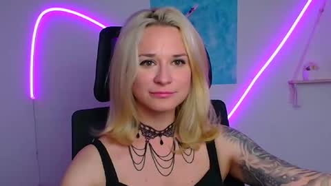 Susanna online show from May 2026 11:37:01 AM