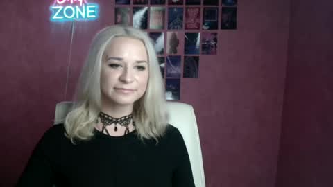 Snapshot of moonsusanna chatting on July 2026 07:23:02 AM Susanna online show from July 2026 07:23:02 AM